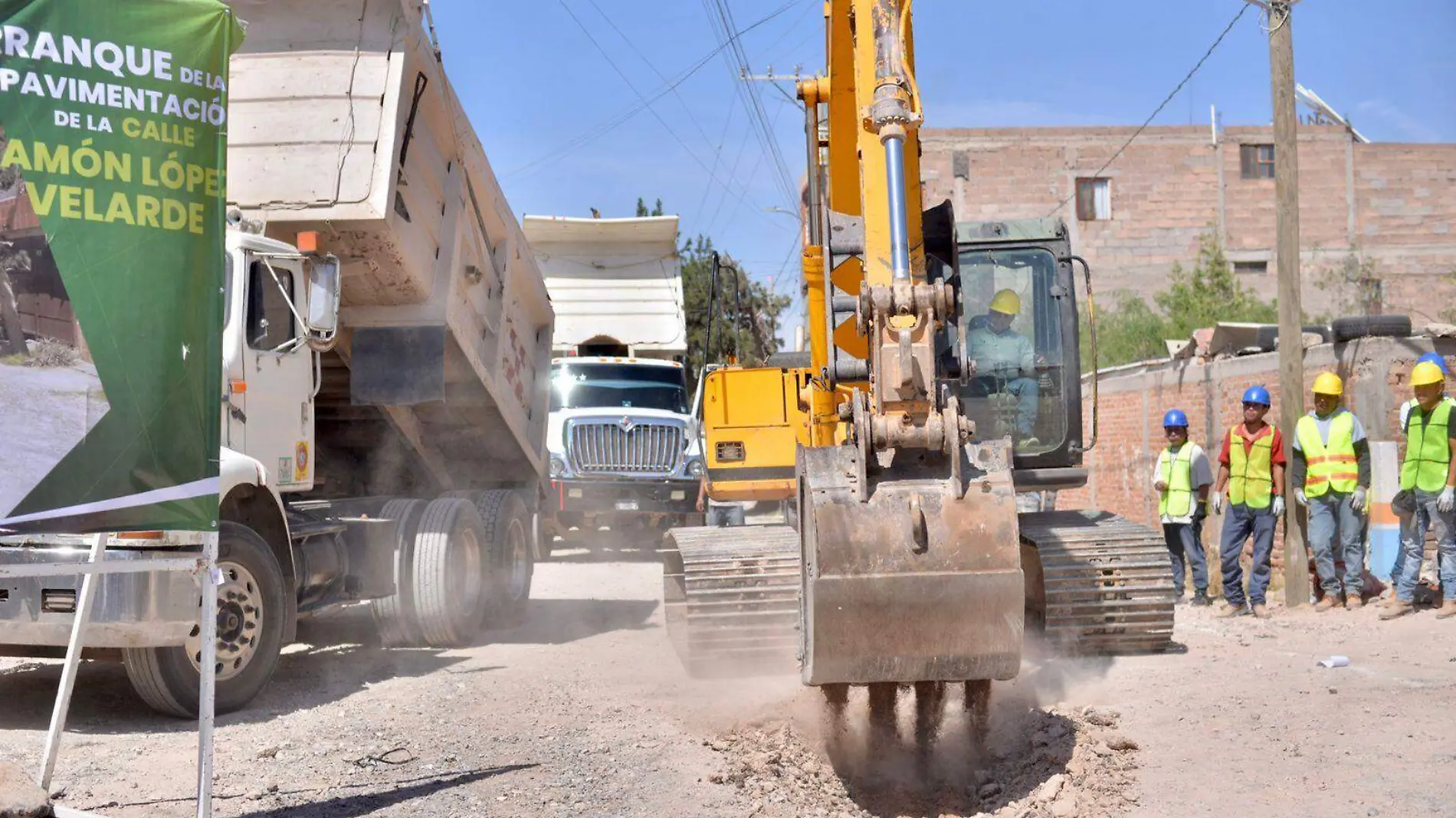 pavimentación de calle Velarde y avenida Rivas Guillén (2)